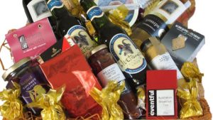 The Ultimate Guide to Creating the Perfect Gift Hamper