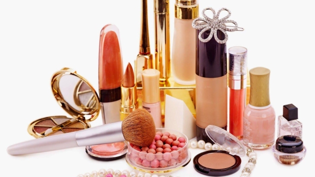 Unveiling the Glam: Your Ultimate Makeup Essentials for Flawless Beauty